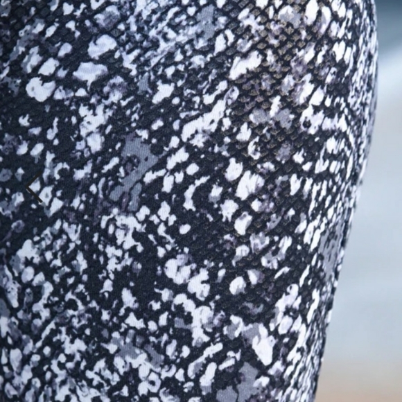 Spanx Faux Leather Snake Shine Leggings - Picture 6 of 10